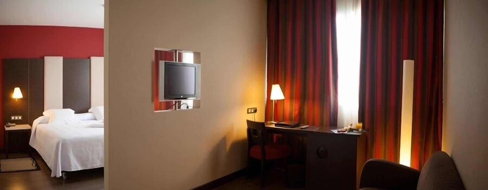 Azz Pamplona Norte Hotel Berriozar Eksteriør bilde