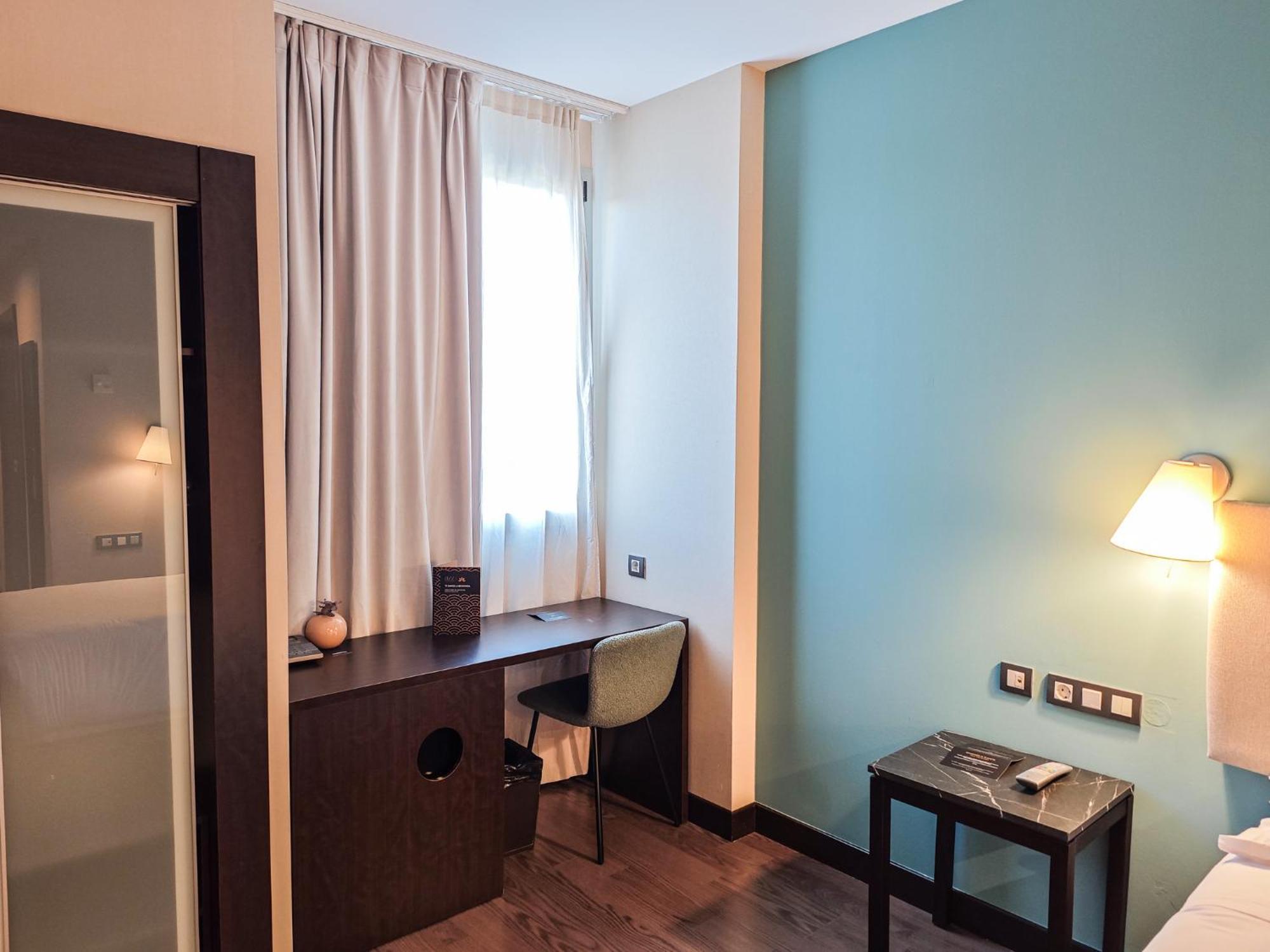 Azz Pamplona Norte Hotel Berriozar Eksteriør bilde